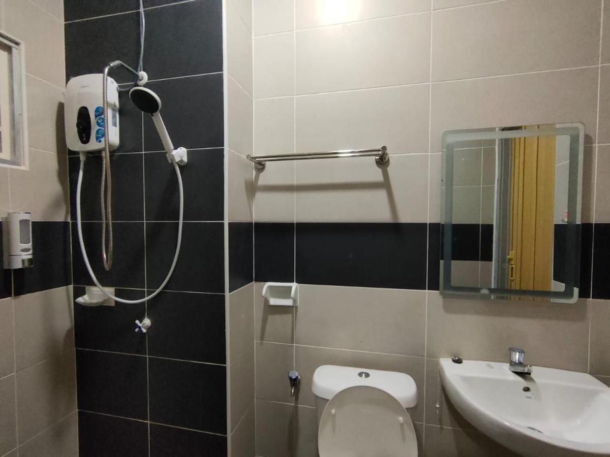 Setia Home Sitiawan Ktv 12+4 Pax Dış mekan fotoğraf